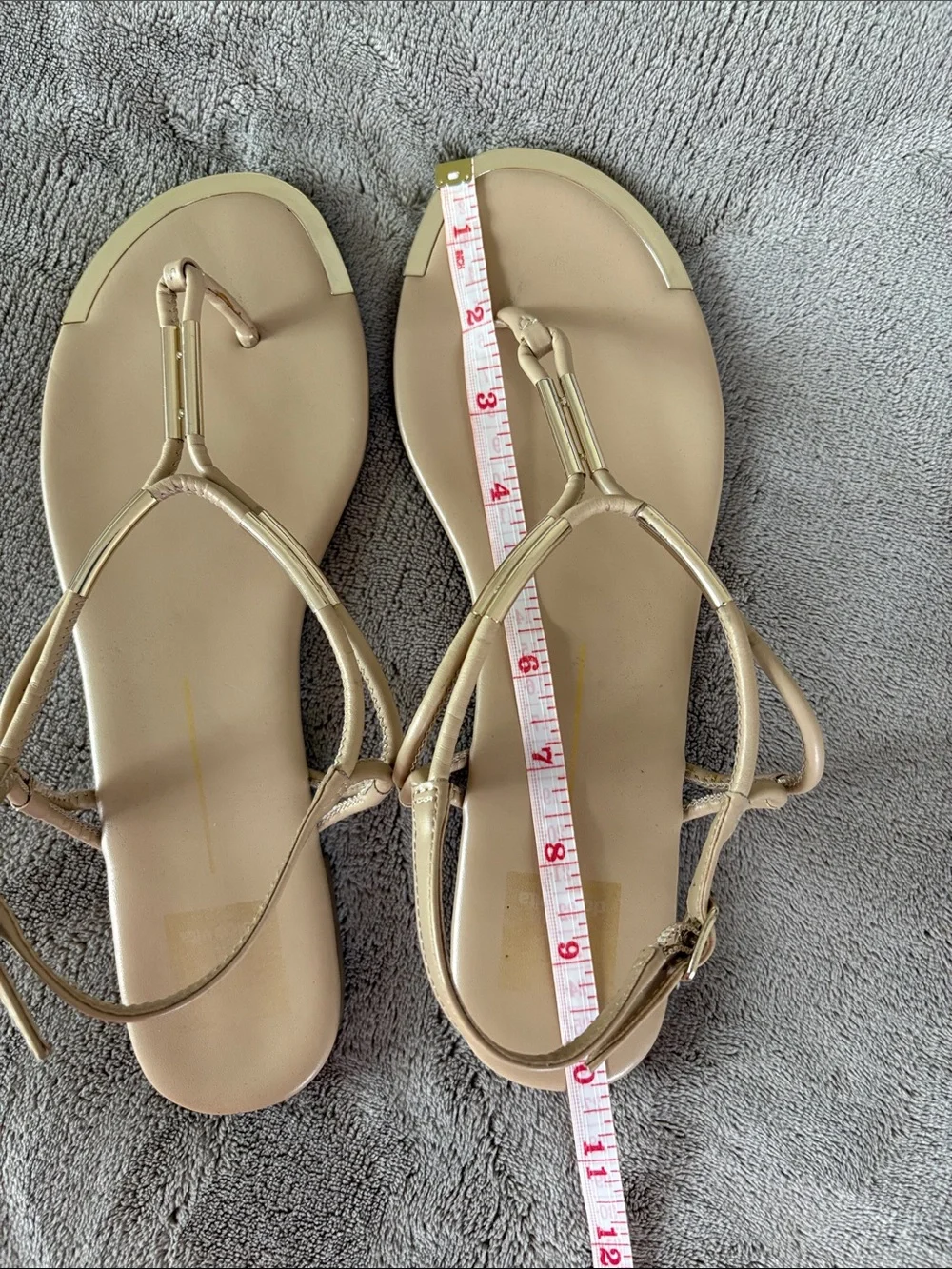 Dolce Vita Nude Neutral T-Strap Flat Sandals with Gold Metallic Accents size 9